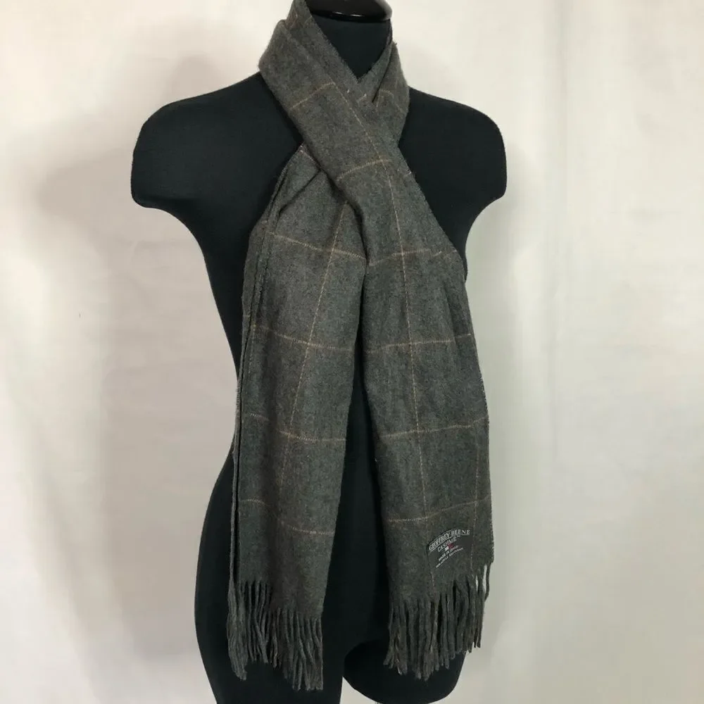 Geoffrey‎ Beene Gray Plaid Scarf